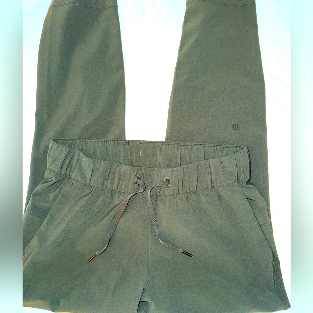 Lululemon pants